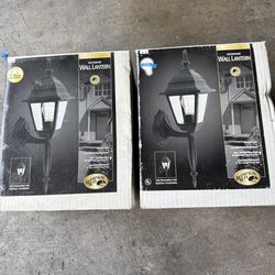 Outdoor Wall Lantern