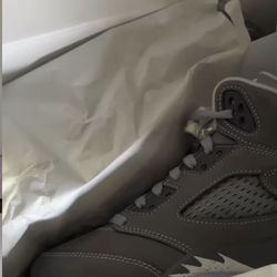 Wolf grey 5s 2026