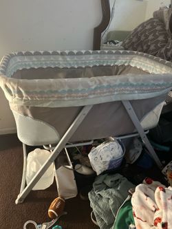 ( Portable/foldable) baby bassinet
