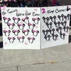 Ooo TWOdles Ear BOARD With 30 Mixed Mickey And Minnie Mouse  Ears 