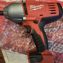 Milwaukee 1/2 Impact Wrench 