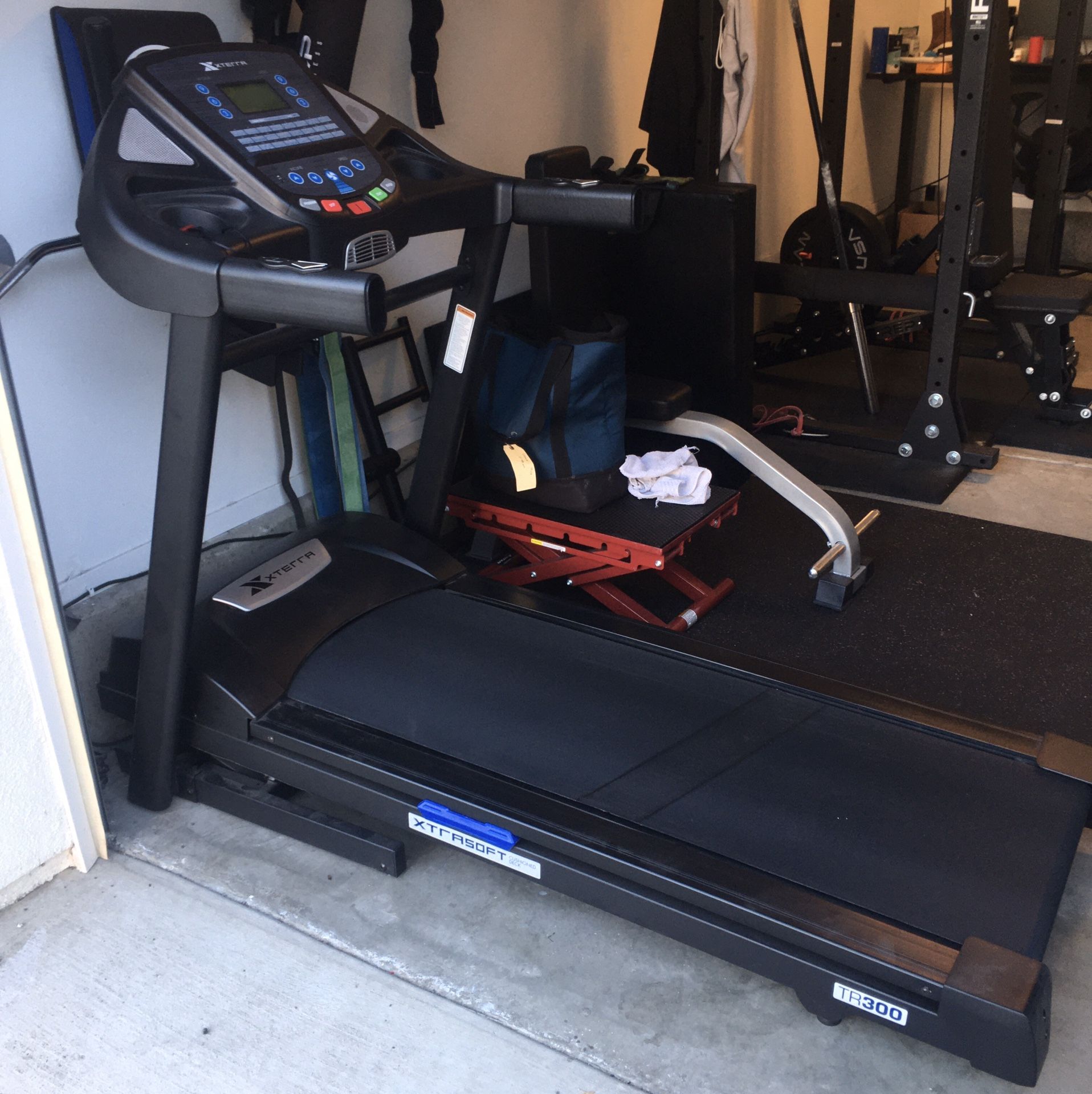 XTERRA Fitness TR300 Folding Treadmill