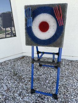Throwing Axe Game