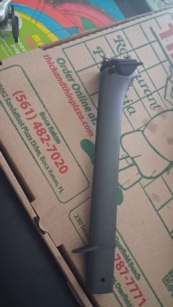 Like New Specialized Carbon Seat Post $50 FIRM