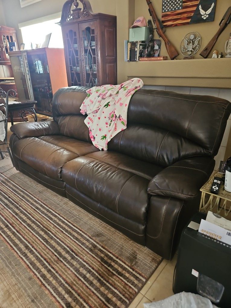 Reclining Sofa