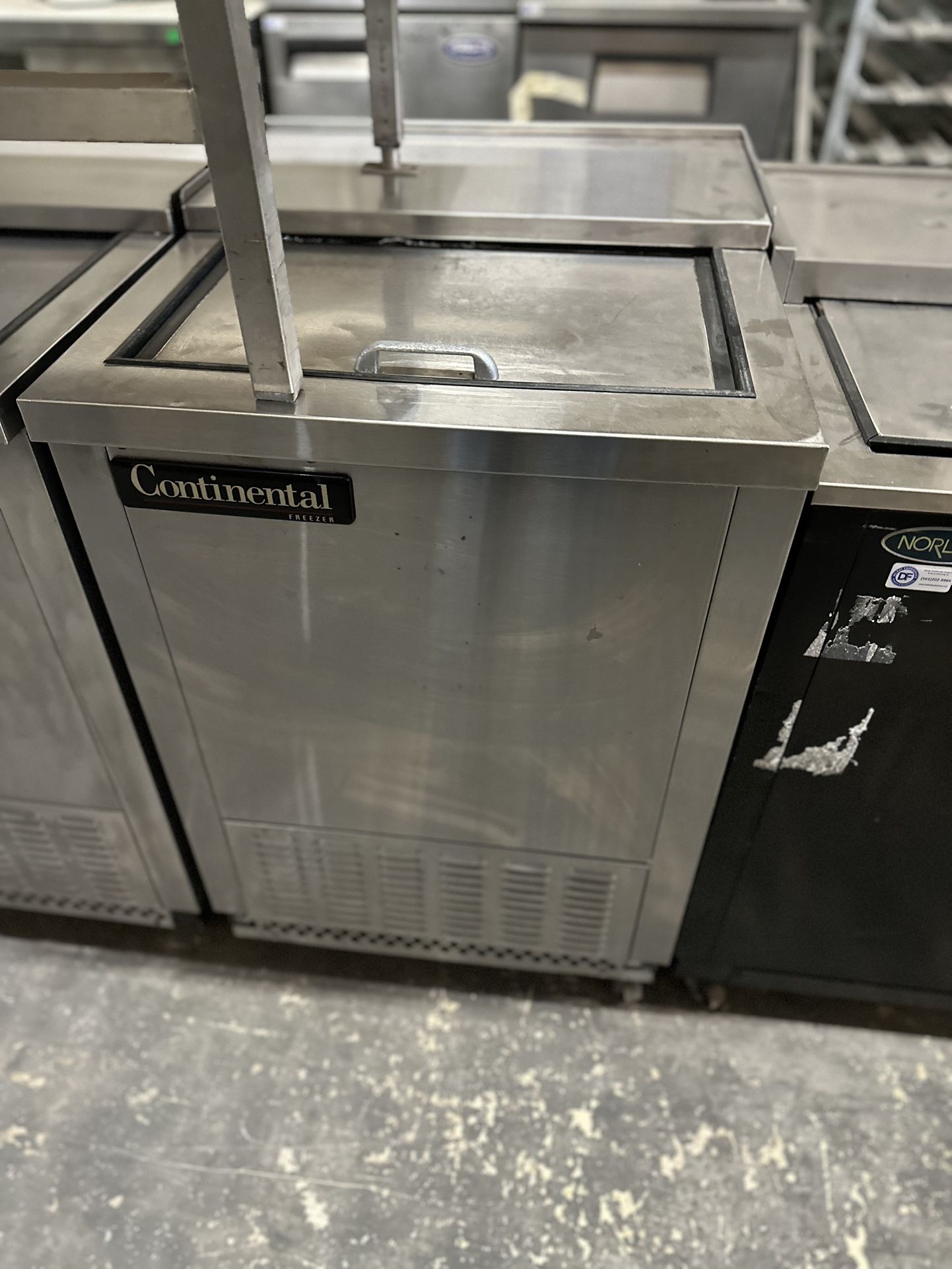 Used 24” Glass Froster 