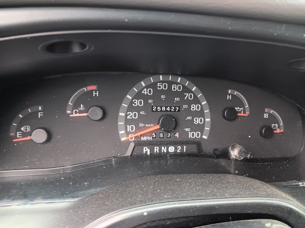 2001 Ford E-350