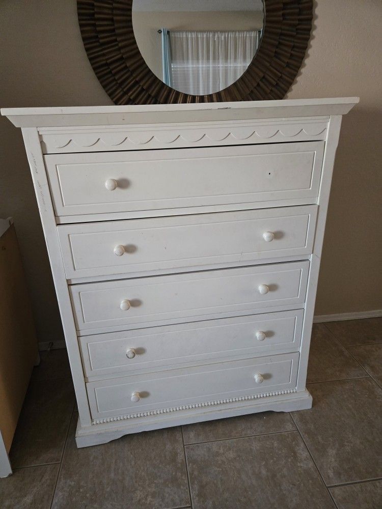White Wood Dresser