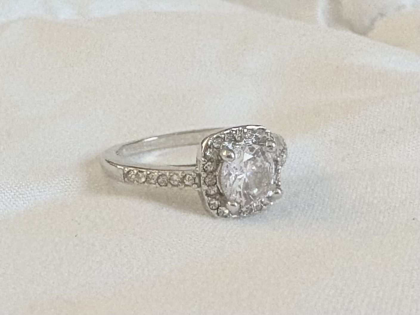 NEW! Silver Ring Size 6