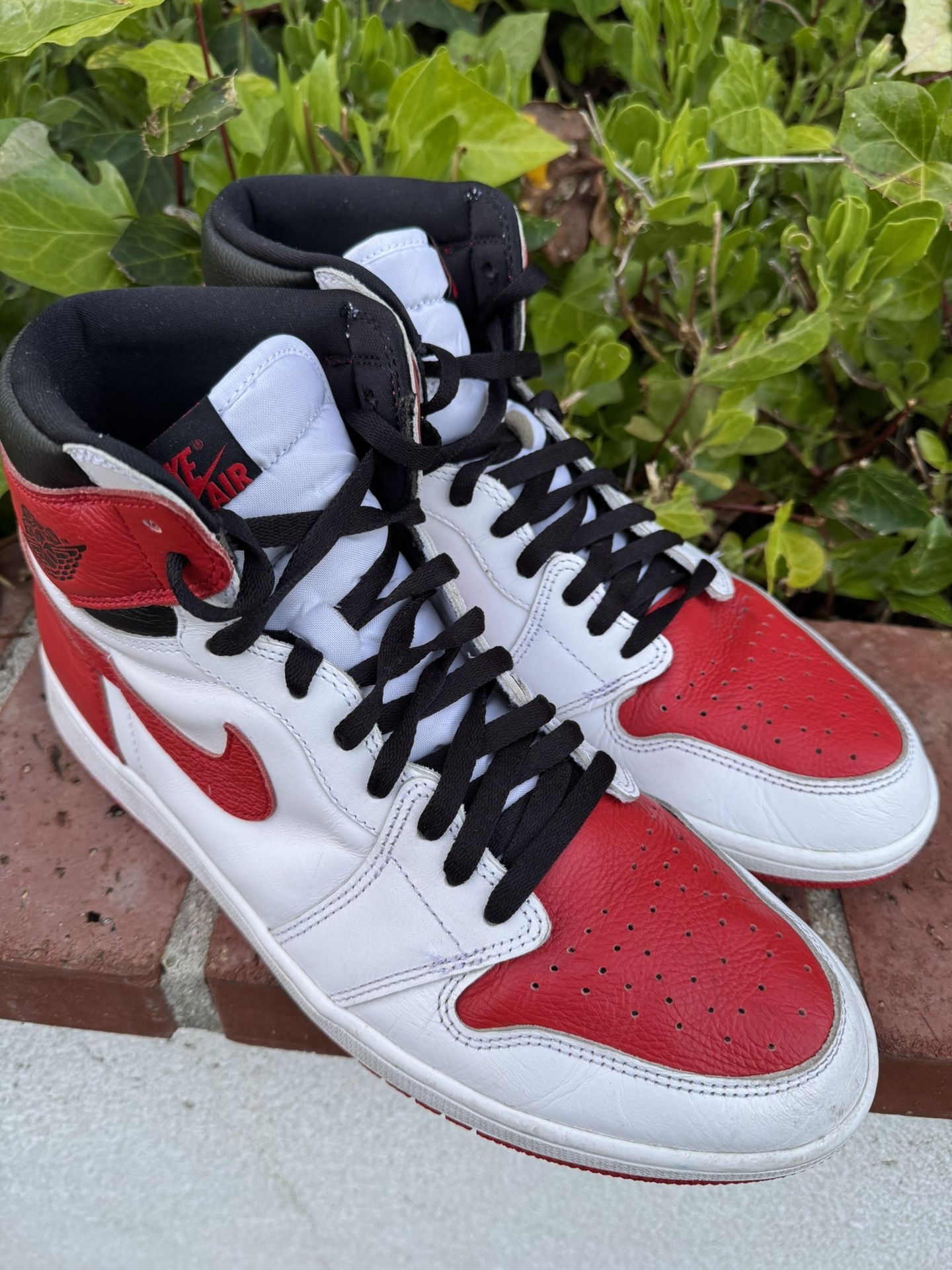 Nike Jordan 1 High Shoe - Size 13