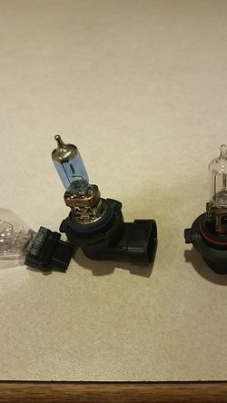 Light bulbs 9006 9005 3157