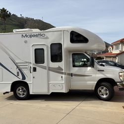 2010 Thor Majesty 19 G RV