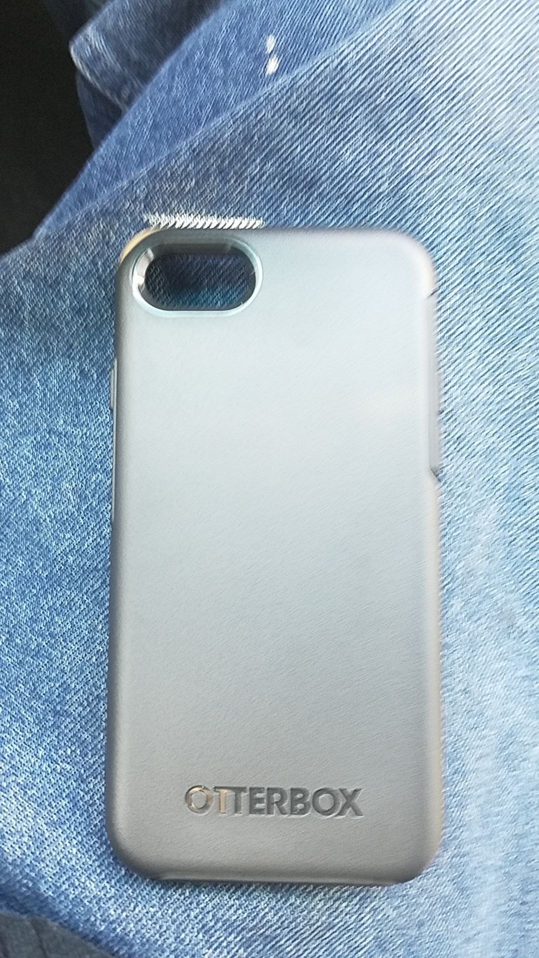 IPhone 7/8 otterbox symmetry case