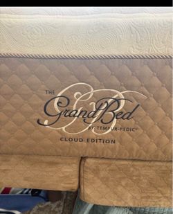 King Size The Grand Bed By Tempur-Pedic Adjustable Electric Base $550.00
