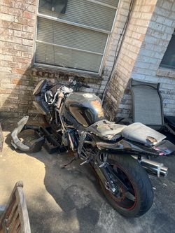 2002 Yamaha R6