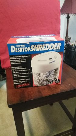 Desktop shredder