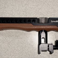 SMALLRIG HTN2362 Camera NATO Handle Top Handle Grip with Anti-Off Designed Cold Shoe Mount and Built-in Hex Spanner for DSLR Camera, Camera Cage