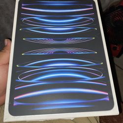 Apple iPad Pro 11 (2022) 11" WiFi + 5G 512GB 8GB RAM 12MP AppleM2 Tablet