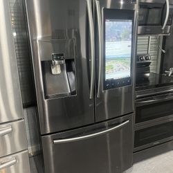 ✨ Samsung 3-Door Refrigerator – Display Screen Black Stainless ✨