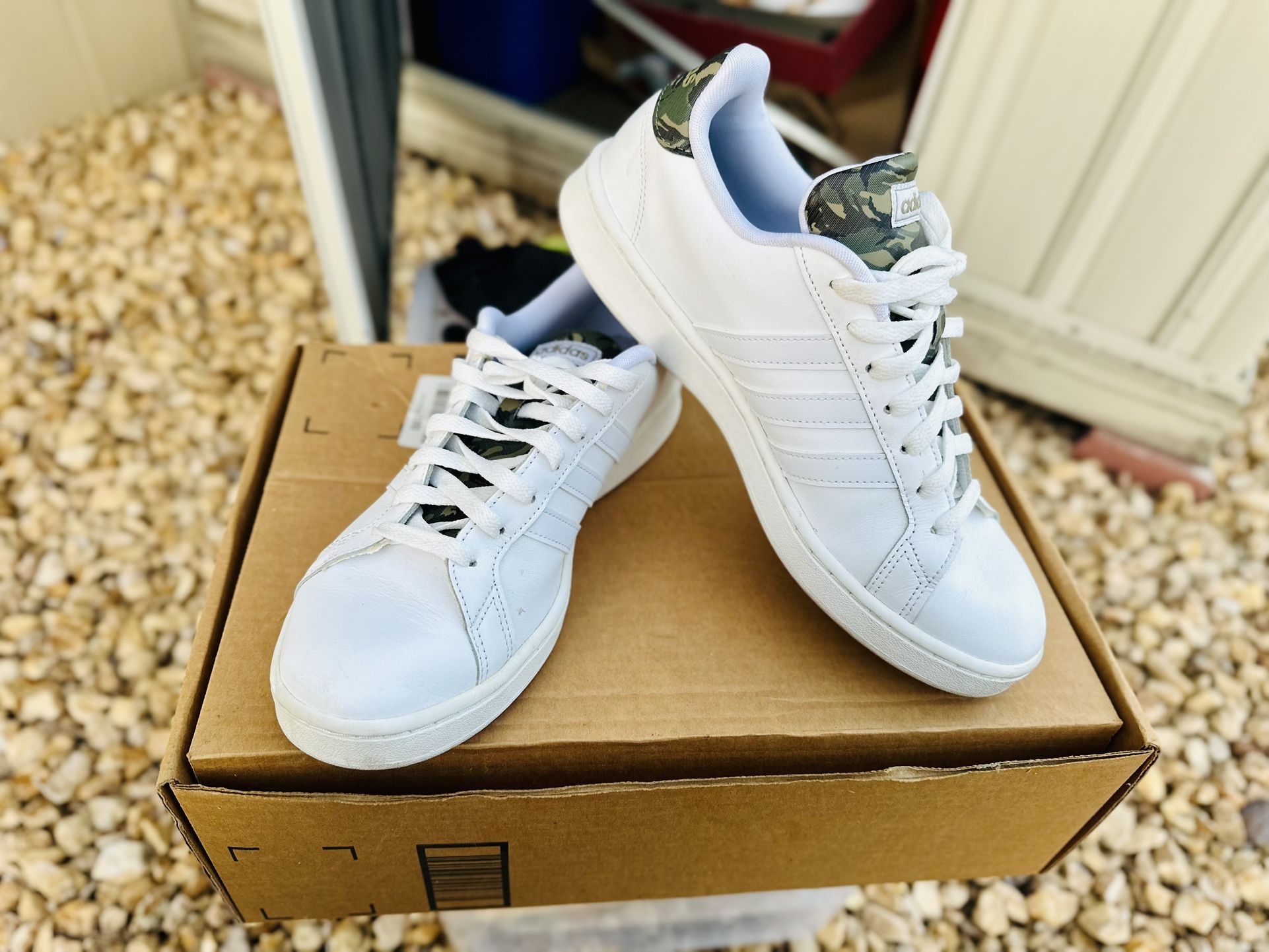 Adidas’s Men Grand Court Men’s Size 11