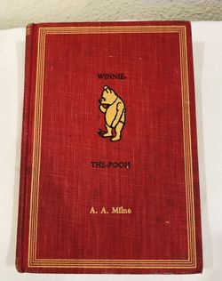 VINTAGE WINNIE THE POOH BOOK