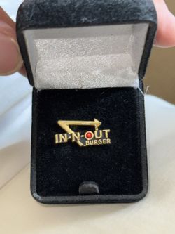 In N Out 10 Year Anniversary Pin