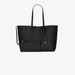 SAINT LAURENT PARIS LARGE, LIGHT, SUPPLE EAST/WEST TOTE BAG, FEATURING CASSANDRE CHARM _AND DETACHABLE INTERIOR ZIPPED PURSE.