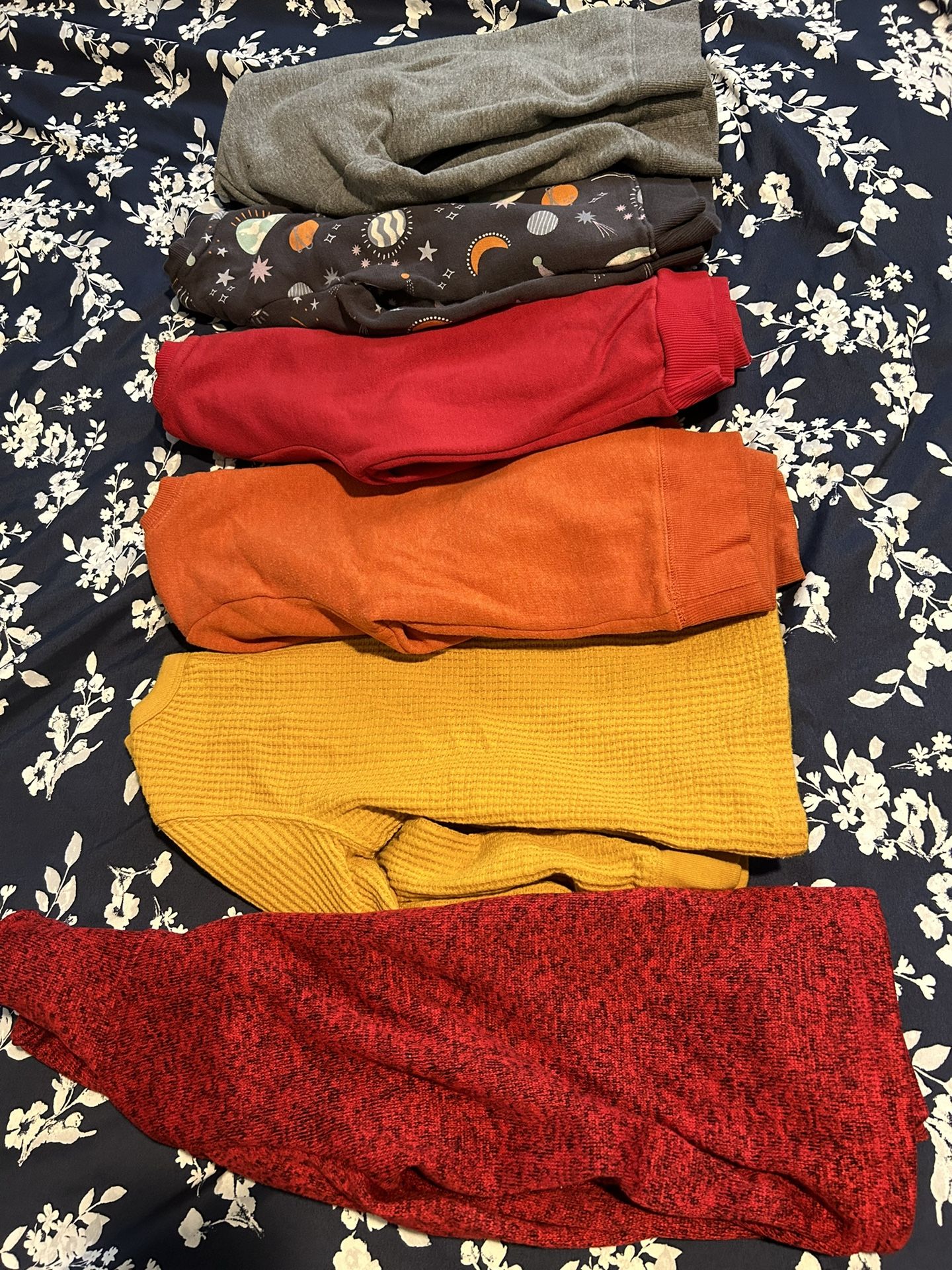 Toddler sweaters and hoodies, 4T. 6 Pieces For $12