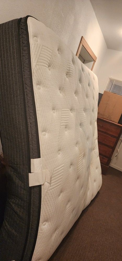 Mattress And 2 Box Springs (King Size)