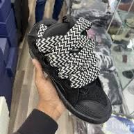 Black Lavins 