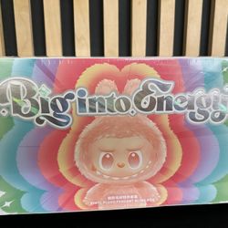 Poomart Labubu Big Into Energy 