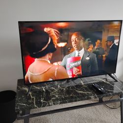 Insignia Led TV 42 Inch