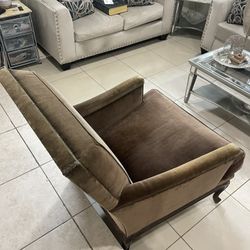 Henredon Living Room Chair