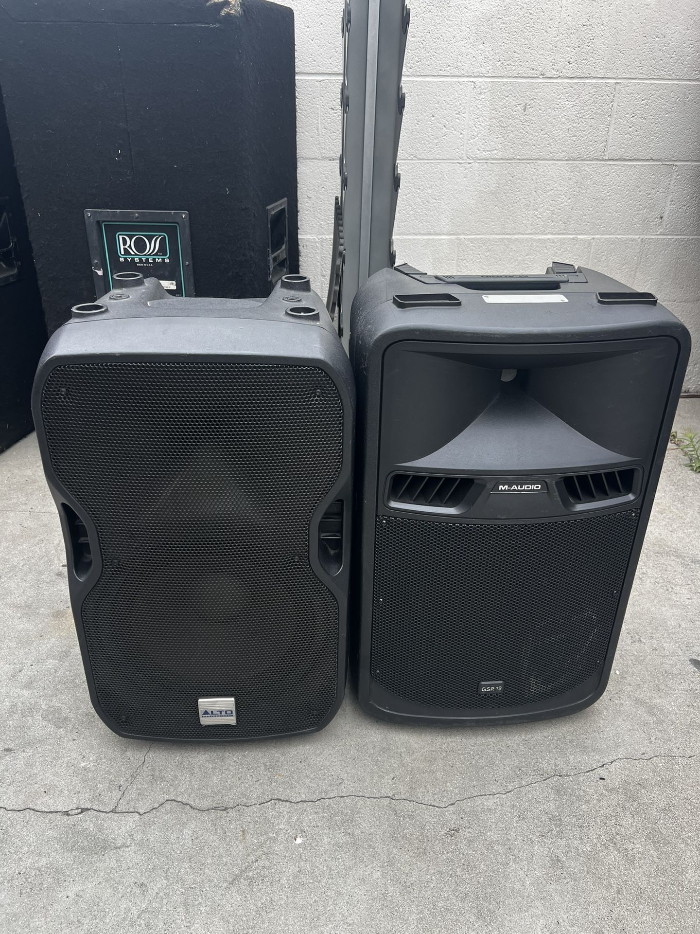 ALTO TS112A Y M-AUDIO GSR 12