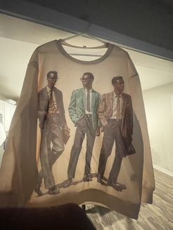 Graphic LongSleeve Shirt And Long Shorts 