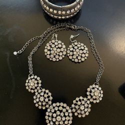 Black Tone White Rhinestone Studded Necklace With Matching Earrings & Stretch Bracelet