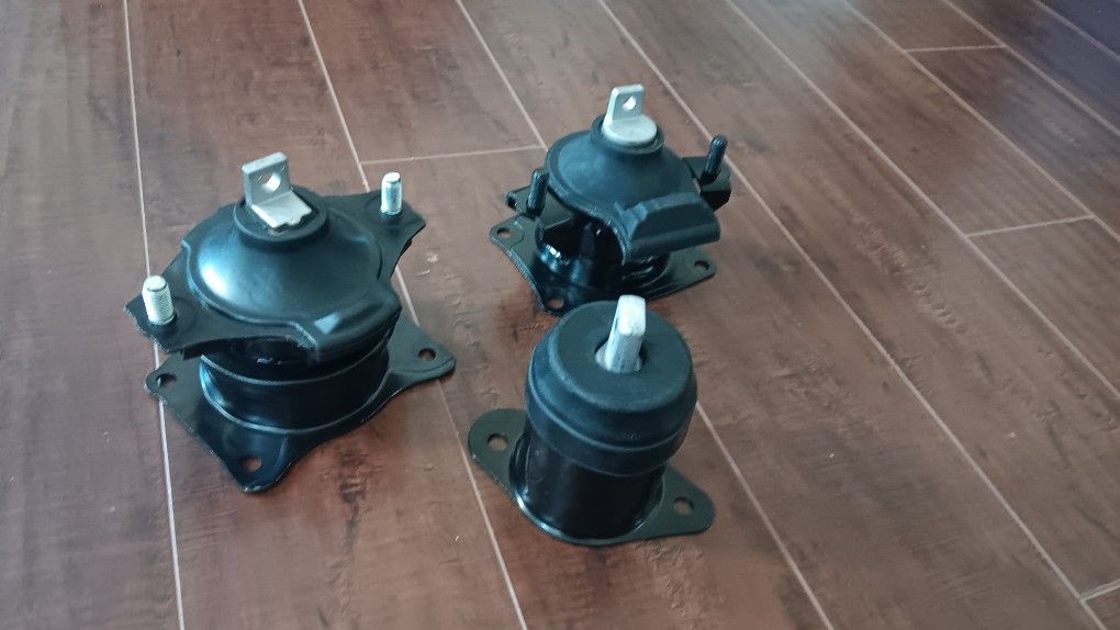 03-07 Accord Or 04-06 Acura Tsx Motor Mounts