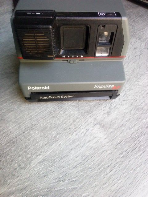 Polaroid Impulse AF Insta Photo Camara $$