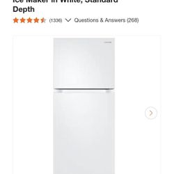 Samsung 29” White Refrigerator w/ Ice Maker – Excellent Condition – Moving Sale