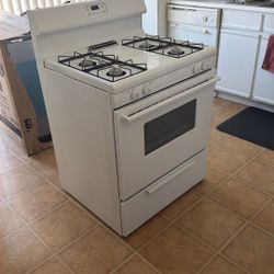 Gas Range For Sale 
