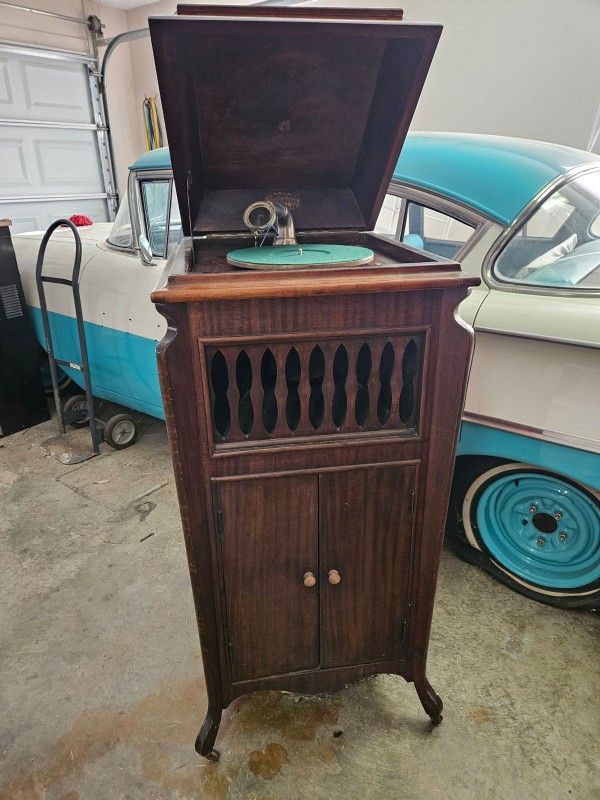 Antique Kettrophone Record Player