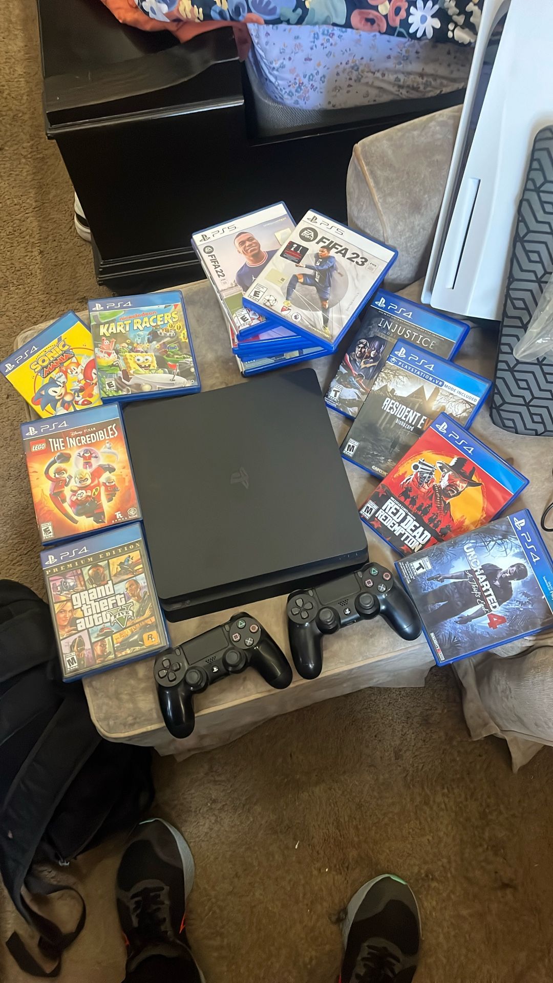 Ps 4