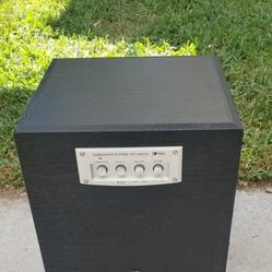 Yamaha Powered Subwoofer   Yst- 215 