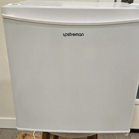 Like New Mini Fridge