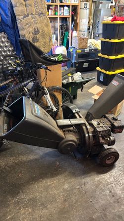 10 HP Chipper