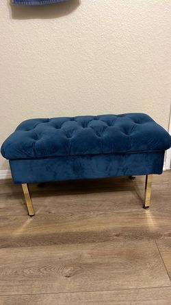 Little bench with compartment