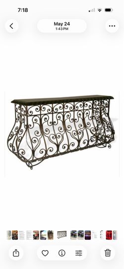 Peninsula Cristobal Console Table