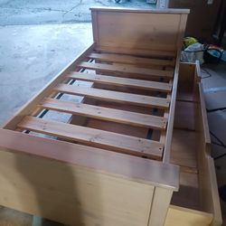 Toddler bed frame with storage
