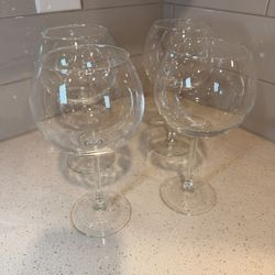 Wine Glasses / Balloon Style Wine Glass