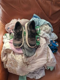 Clothing mostly girls mixed sizes